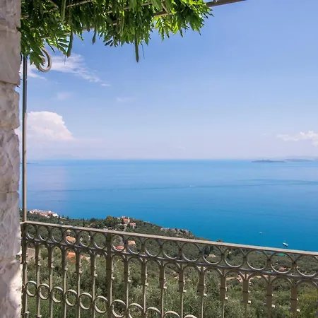 Paleopetres Blanche - Private Pool - Sea Views - Nissaki - North East Coast - Willa Nisaki (Corfu)