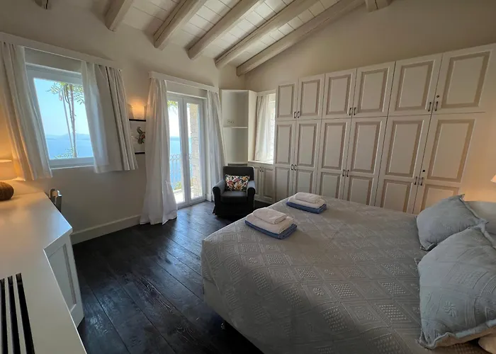 Paleopetres Blanche - Private Pool - Sea Views - Nissaki - North East Coast - Nisaki (Corfu)