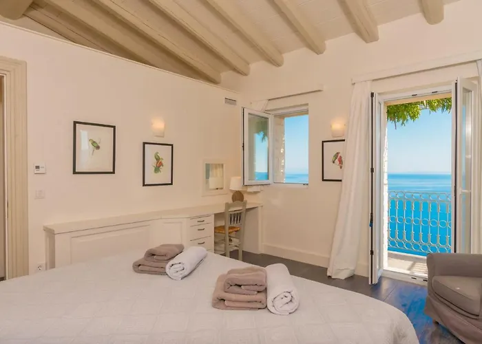 Paleopetres Blanche - Private Pool - Sea Views - Nissaki - North East Coast -