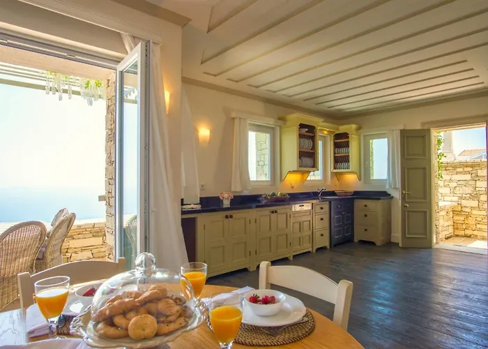 Βίλα Paleopetres Blanche - Private Pool - Sea Views - Nissaki - North East Coast - *