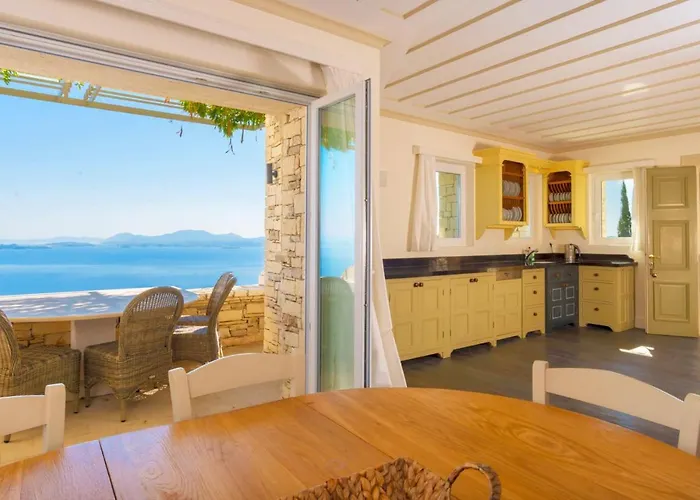 Βίλα Paleopetres Blanche - Private Pool - Sea Views - Nissaki - North East Coast -