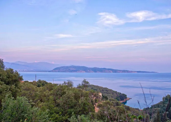 Βίλα Paleopetres Blanche - Private Pool - Sea Views - Nissaki - North East Coast - *