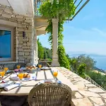 Paleopetres Blanche - Private Pool - Sea Views - Nissaki - North East Coast - וילה