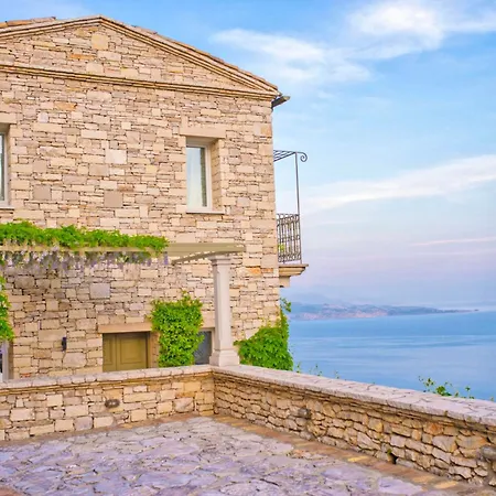Paleopetres Blanche - Private Pool - Sea Views - Nissaki - North East Coast - Villa *