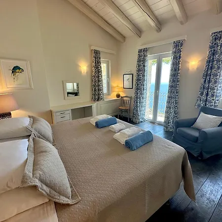 Paleopetres Blanche - Private Pool - Sea Views - Nissaki - North East Coast - Villa Nisaki (Corfu)