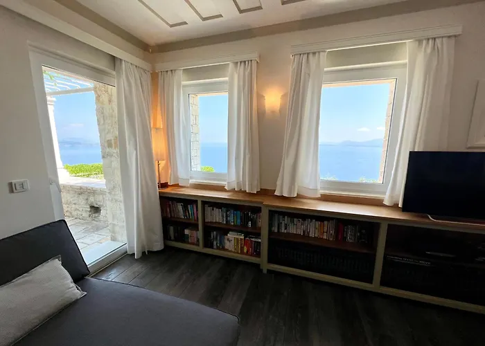 Paleopetres Blanche - Private Pool - Sea Views - Nissaki - North East Coast - * Nisaki (Corfu)