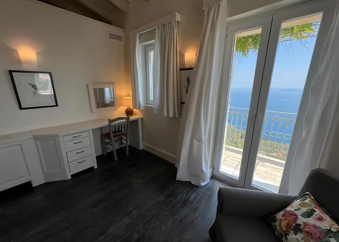 Paleopetres Blanche - Private Pool - Sea Views - Nissaki - North East Coast -