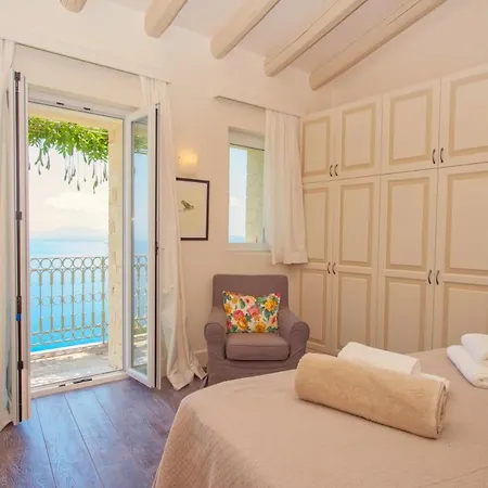 Paleopetres Blanche - Private Pool - Sea Views - Nissaki - North East Coast - ヴィラ