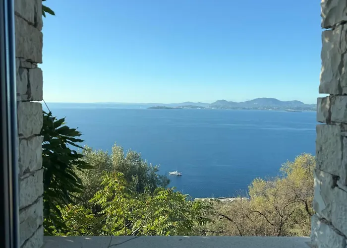 Villa Paleopetres Blanche - Private Pool - Sea Views - Nissaki - North East Coast - *