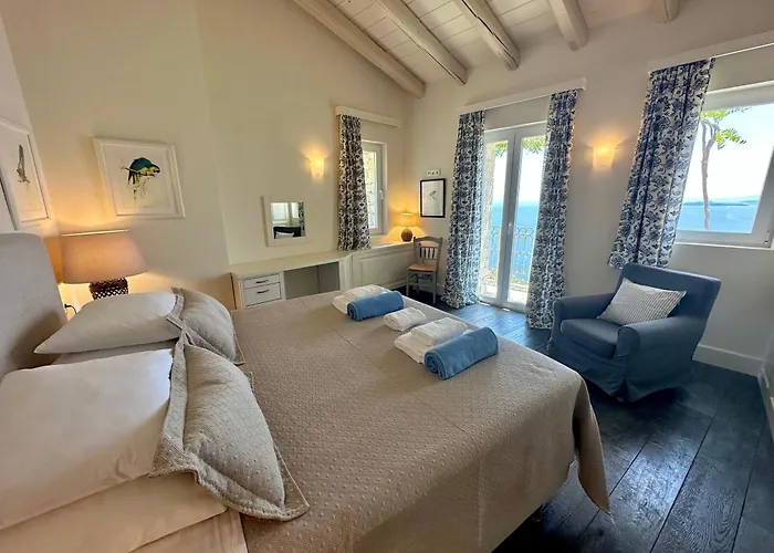 Paleopetres Blanche - Private Pool - Sea Views - Nissaki - North East Coast - Villa Nisaki (Corfu)